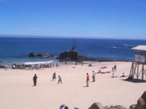 gonzalo Anuncios de Propiedades en El Quisco |  ARRIENDO CASA 3 CUADRAS PLAYA QUISCO 35.000 TODO EL FIN SEMANA, Acogedora, gran jardin privada muy comoda