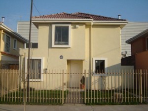 ALEJANDRA BECERRA BELTRAN Anuncios de Propiedades en Quilicura |  ARRIENDO CASA AISLADA EN QUILICURA MICROBARRIO DO&Ntilde;A SOFIA II, AISLADA, 3 DORMITORIOS, 3 BA&Ntilde;OS, LIVING-COMEDOR, ESTAR, COCINA AMOBLADA 